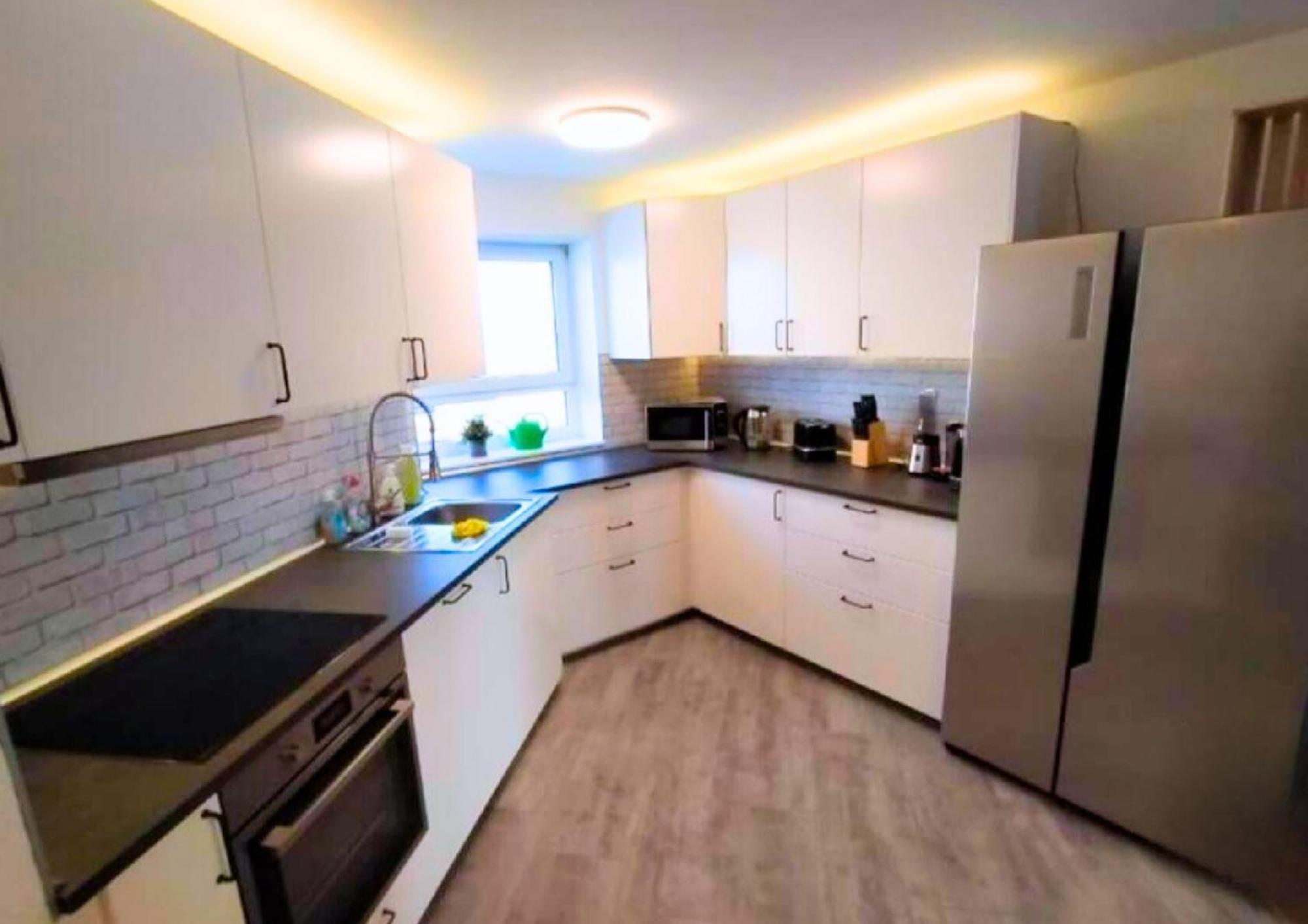 Rooftop Apartments - Doppelzimmer In Gemeinschaftsunterkunft Ulm Luaran gambar